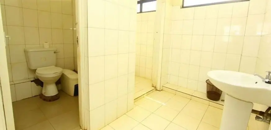 Büyük Yataklı Tek Kişilik Oda