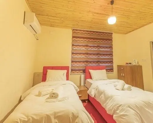 Çift Kisilik  Ekonomik Oda Üst Kat