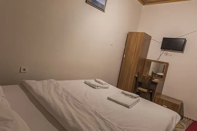 Economy Tek Büyük Yataklı Oda