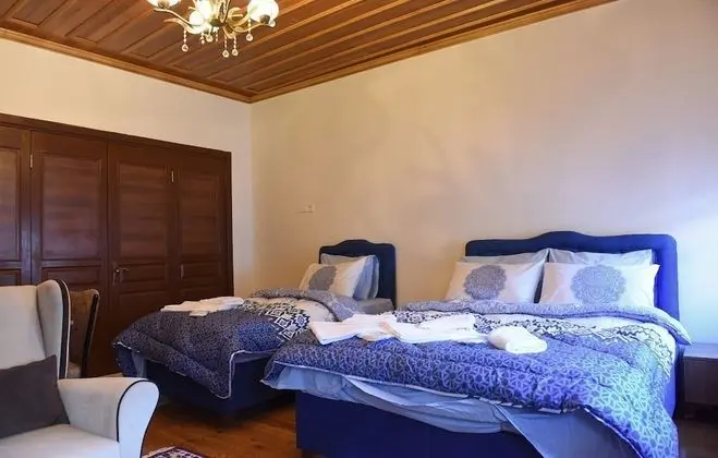 Family Üç Kişilik Oda, Birden Çok Yatak, Bahçe Manzaralı