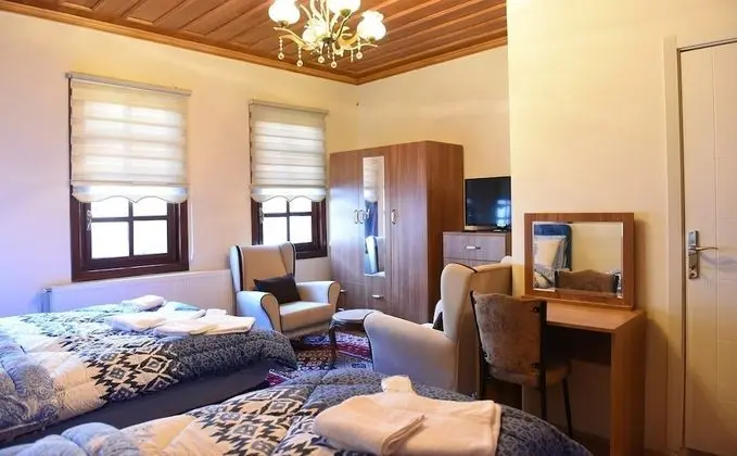 Standard Üç Kişilik Oda, Şehir Manzaralı