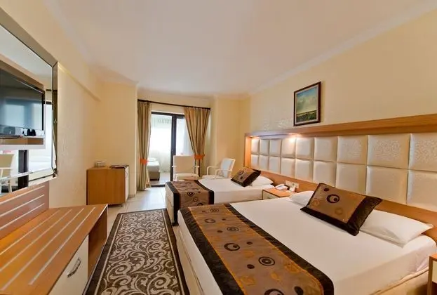 https://imagessl.etstur.com/files/images/hotelImages/test/TR/51805/l/fam1.jpg