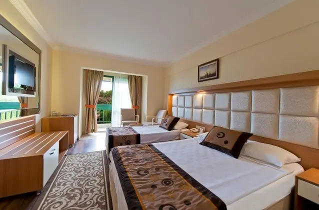 https://imagessl.etstur.com/files/images/hotelImages/test/TR/51805/l/STD1.jpg