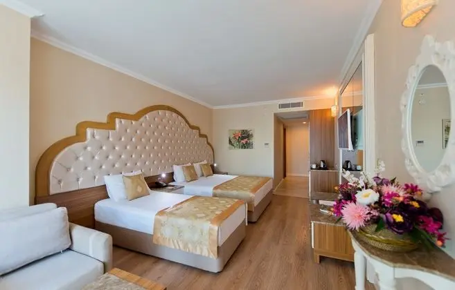 https://imagessl.etstur.com/files/images/hotelImages/test/TR/50230/l/STD1.jpg