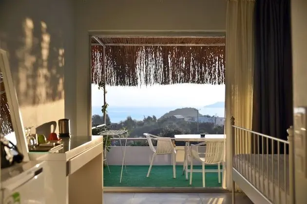 Deluxe Tek Büyük Yataklı Oda, Deniz Manzaralı