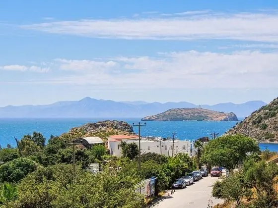 Teraslı Suit- Deniz Manzaralı Oda