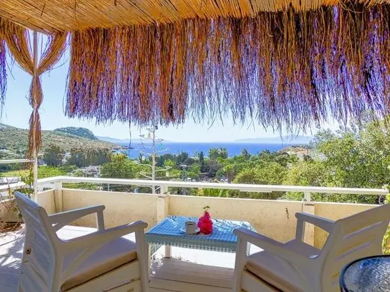 Teraslı Deluxe Oda, Deniz Manzaralı