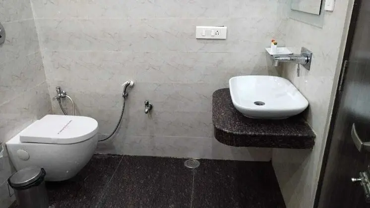 Deluxe Tek Büyük Yataklı Oda, 1 Çift Kişilik Yatak, Sigara İçilebilir, Şehir Manzaralı