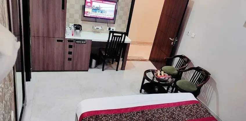 Royal Tek Büyük Yataklı Oda, 1 Büyük (Queen) Boy Yatak