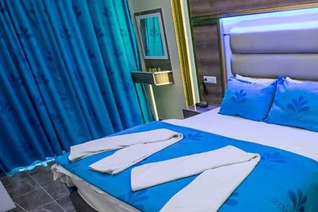 Şehir Manzaralı Suit Oda