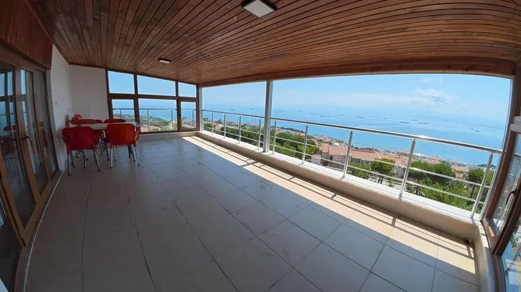 Daire-İki Yatak Odalı, Deniz Manzaralı