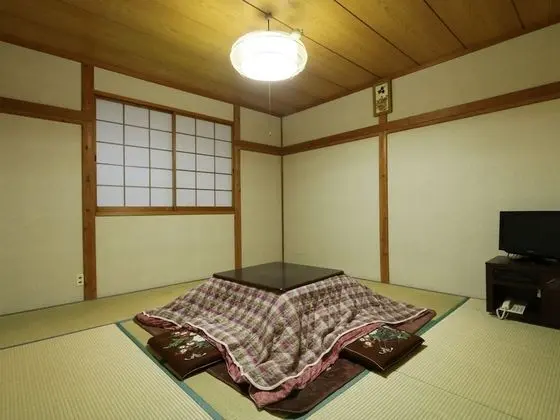 Traditional Oda (Japanese-style for 4, Main Building)