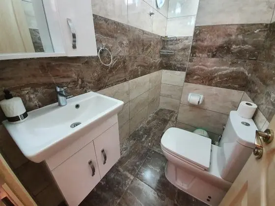 Aile Odası, Kara Manzaralı