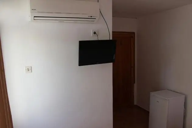 Aile Odası, Kara Manzaralı