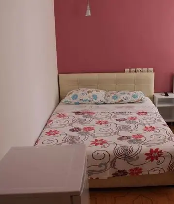 Standart Oda, Kara Manzaralı