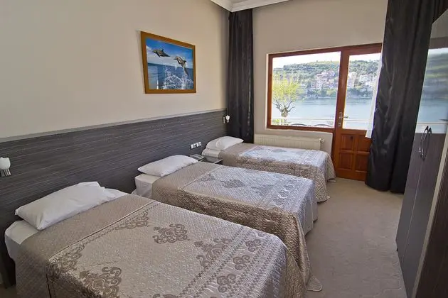 Triple, Deniz Manzaralı