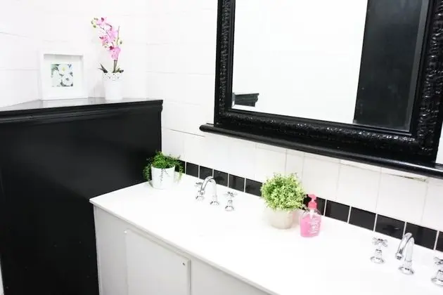 Ortak Ranzalı Oda, Sadece kadınlar için (3 beds)