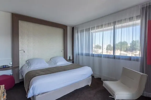Luxury Tek Büyük Yataklı Oda