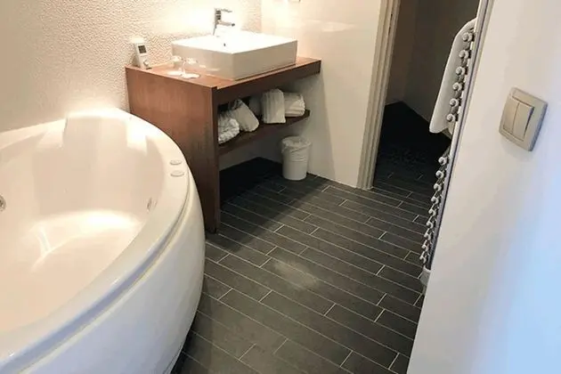 Luxury Tek Büyük Yataklı Oda