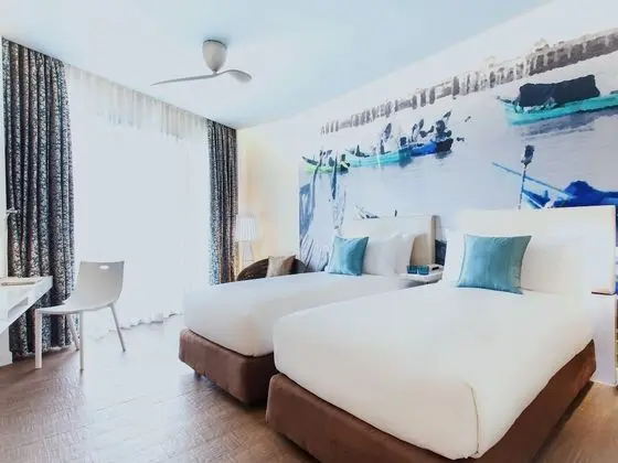 Deluxe İki Ayrı Yataklı Oda (Pool)