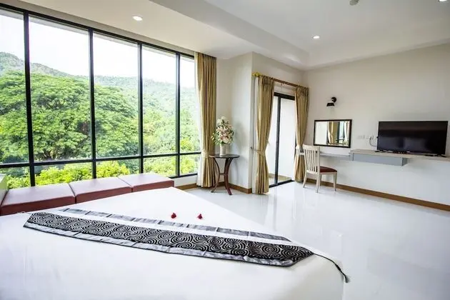 Grand Deluxe Room