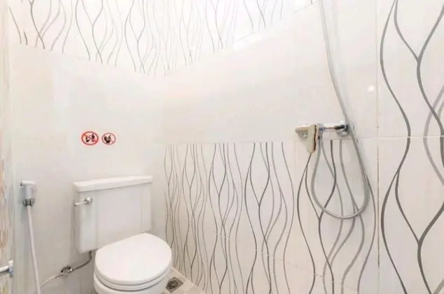 Standard Ortak Ranzalı Oda, Sadece kadınlar için, Havuz Manzaralı