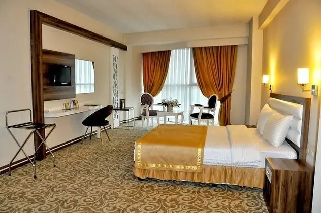 Çift Kişilik, Şehir Manzaralı