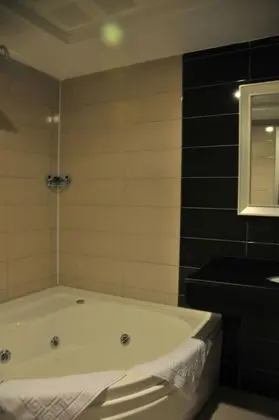 Suite, Şehir Manzaralı