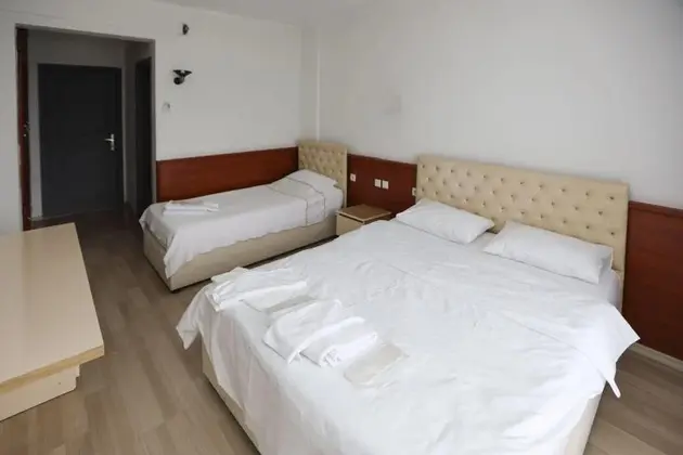 Standard Triple Şehir Manzaralı Oda