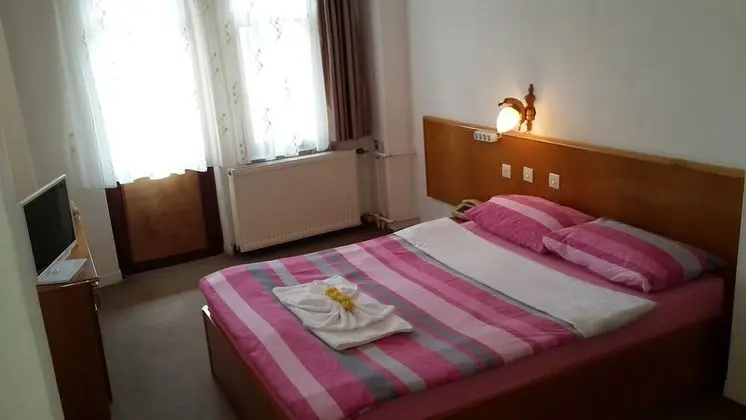 Deluxe Tek Büyük veya İki Ayrı Yataklı Oda, Balkon