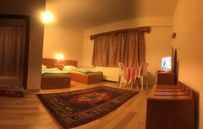 Tek Büyük Yataklı Oda, Dağ Manzaralı