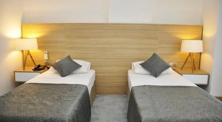 Standart Oda, Şehir Manzaralı