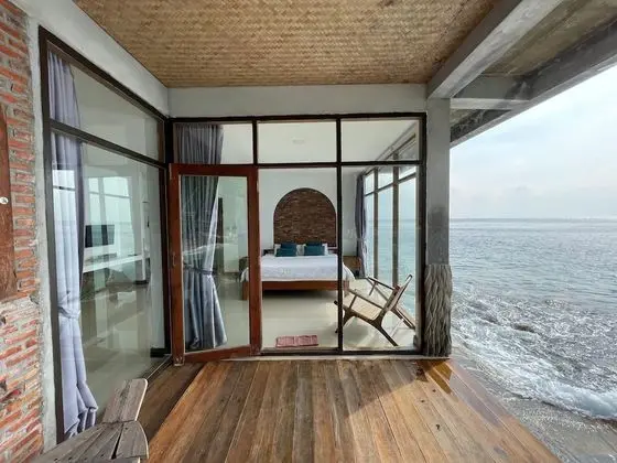 Villa Beach Front