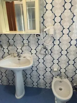 Tek Büyük Yataklı Oda, Balkon, Şehir Manzaralı