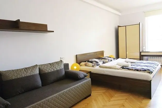 Economy Stüdyo (Florianska Street I)