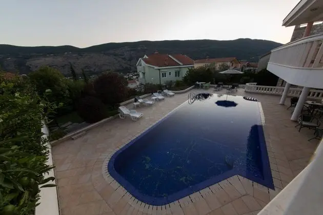 Apart Daire Two Bedrooms With Terrace