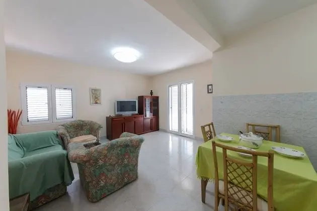 Apart Daire Two Bedrooms With Terrace