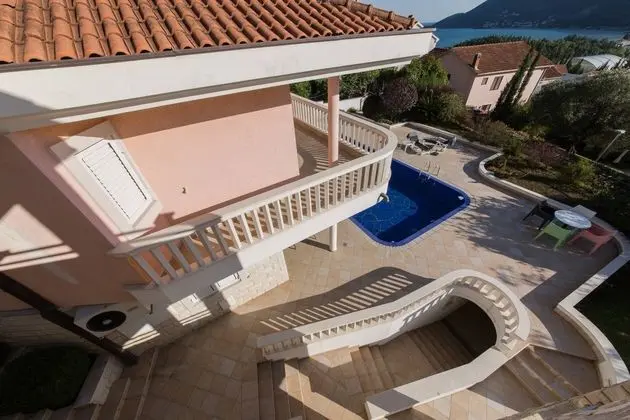 Apart Daire Two Bedrooms With Terrace