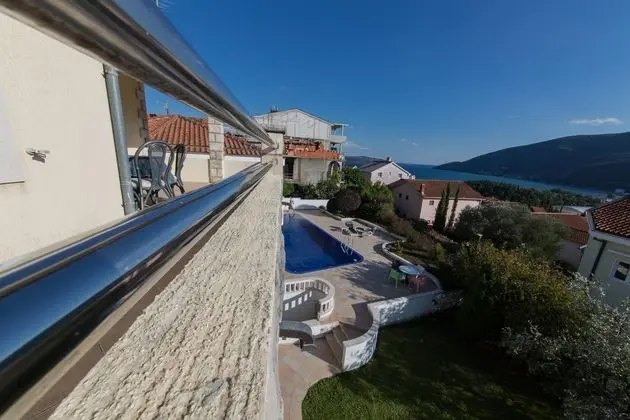 Apart Daire Two Bedrooms With Terrace