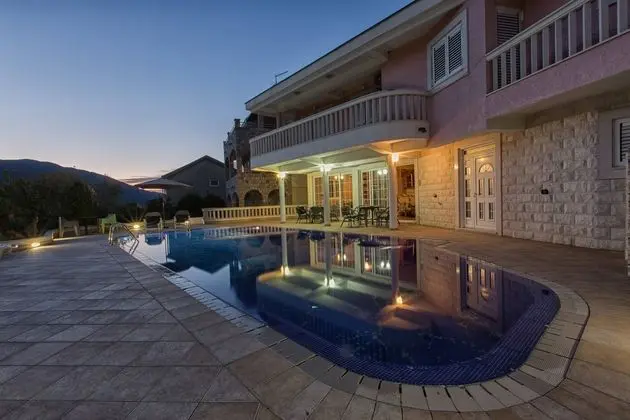 Apart Daire Two Bedrooms With Terrace