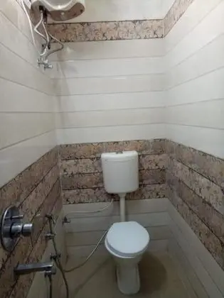 Deluxe Tek Büyük Yataklı Oda (Non AC)