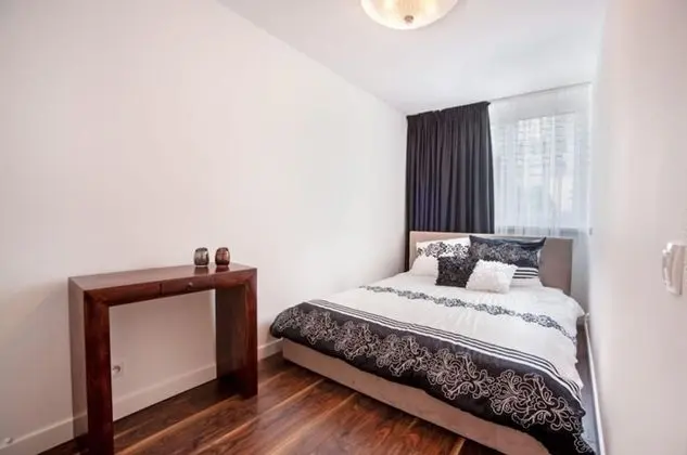Apart Daire, 1 Yatak Odası (at 16/22 Grzybowska Street)