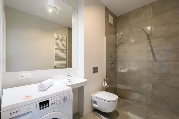 Business Apart Daire, 1 Büyük (Queen) Boy Yatak ve Çekyat