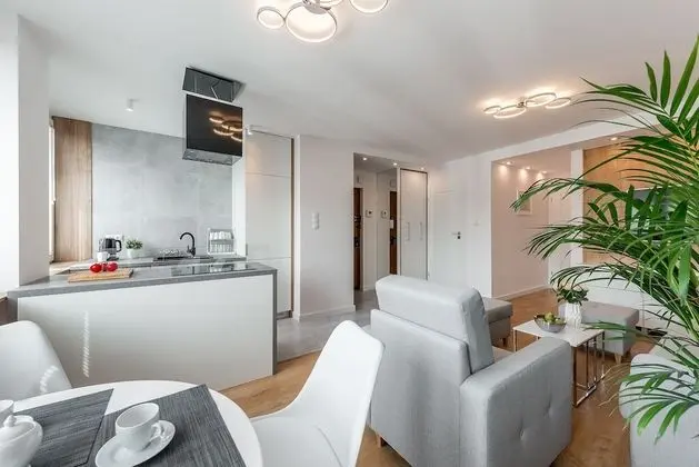 Apart Daire, 2 Yatak Odası (at 89 Jerozolimskie Avenue)