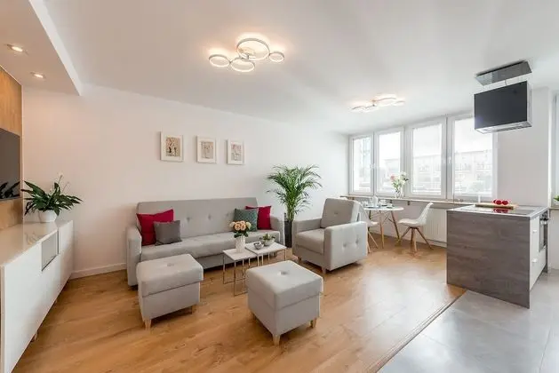 Apart Daire, 2 Yatak Odası (at 89 Jerozolimskie Avenue)