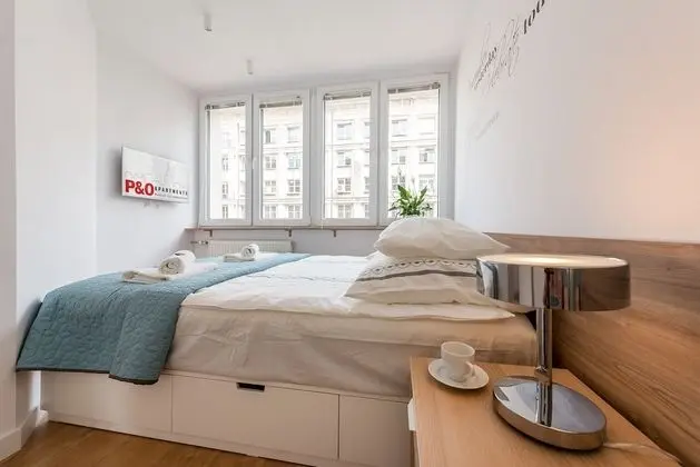 Apart Daire, 2 Yatak Odası (at 89 Jerozolimskie Avenue)