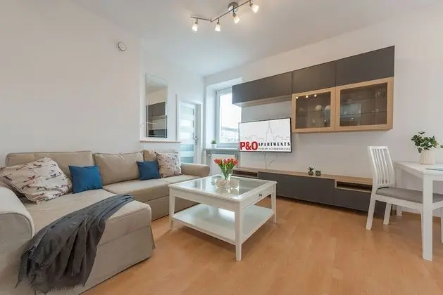 Apart Daire, 2 Yatak Odası (22 Białobrzeska Street)