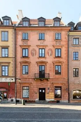 Apartament Rynek Starego Miasta 3 (at 19 Rynek Starego Miasta)