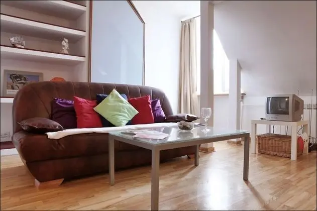 Apart Daire (with A/C - at 29 Podwale Street)