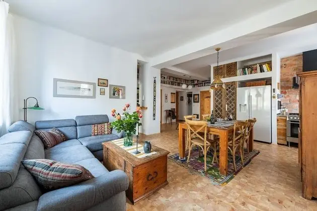 Traditional Apart Daire